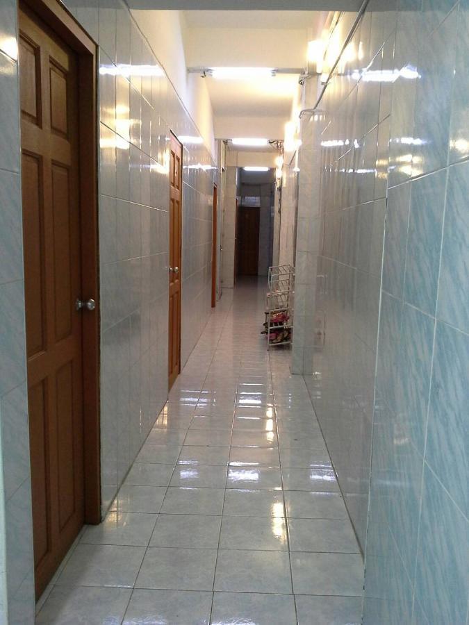 New Central Guesthouse Bangkok Exterior foto